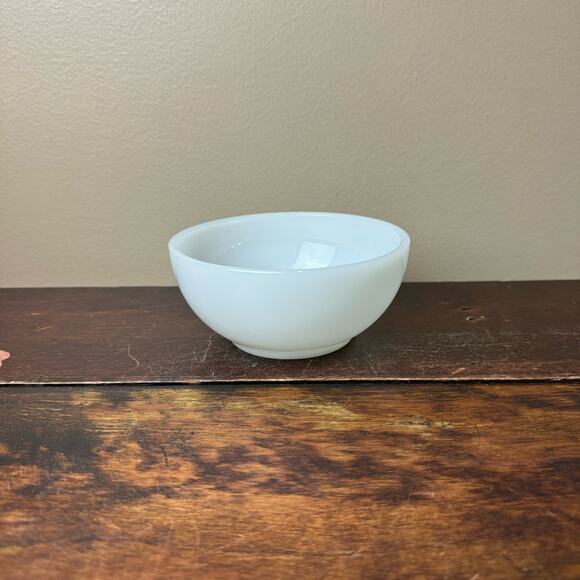 Currier & Ives Milk Glass Bowl Mar-Crest Kids on a Fence Gate Scene 1970s 1960s - Picture 7 of 8